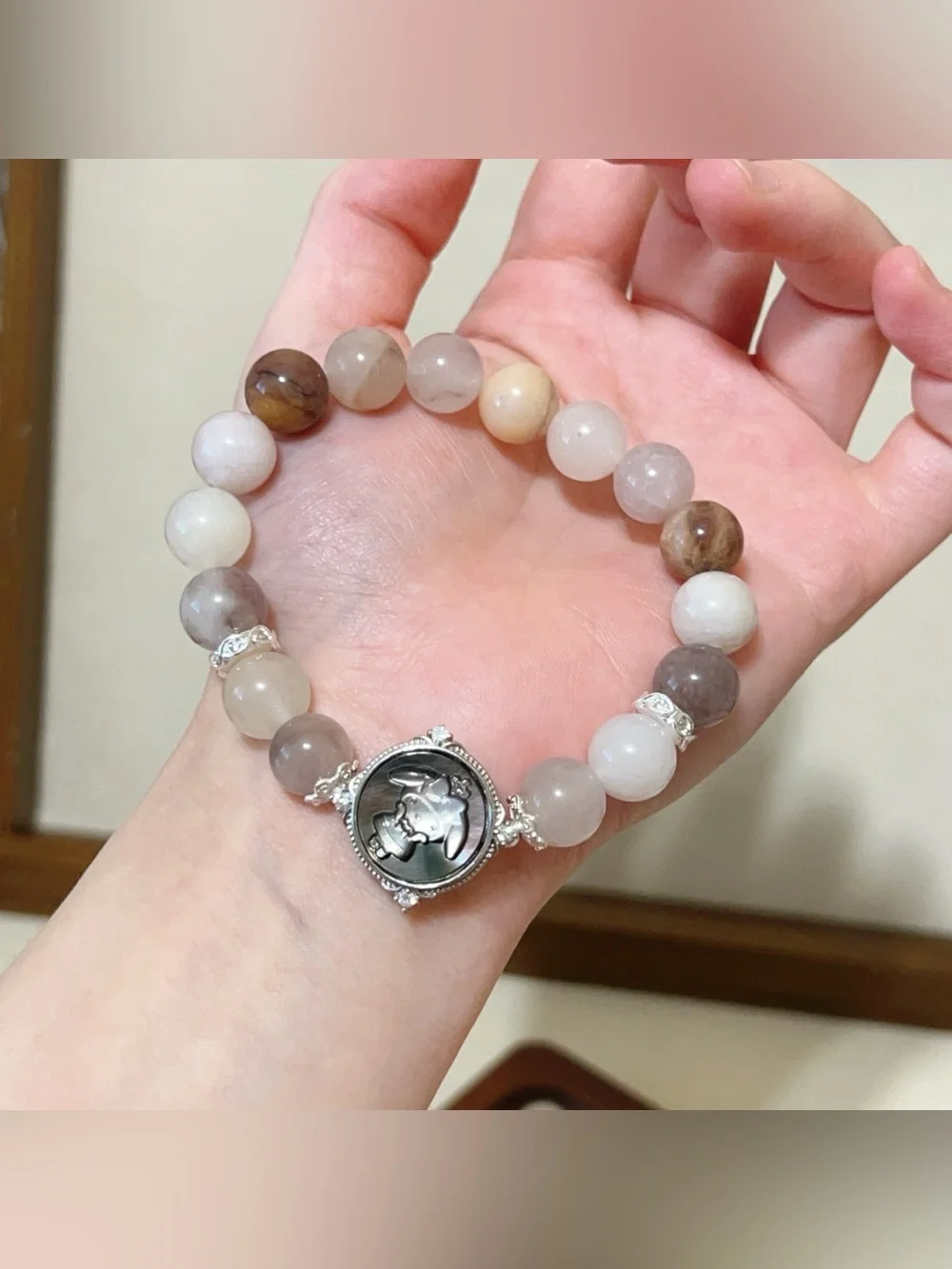 Handmade mother of pearl Bunny Cameo charm Bracelet | Natural Violet Agate 10mm